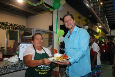 Plaza Gastronómica vibró con el 2do Festival del Cangrejo en Coronel Marcelino Maridueña
