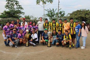 Campeonato de Indor en Coronel Maridueña: 'Las Maravillas' y 'La Resistencia' se coronaron campeones