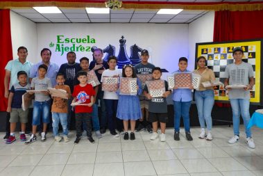 Arrancó la Escuela de Ajedrez en Marcelino Maridueña con apoyo de la Prefectura