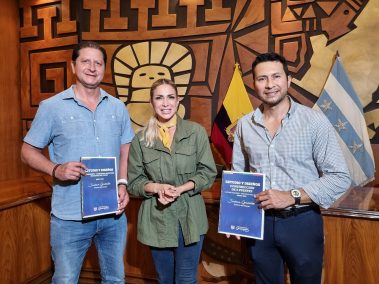 Prefectura entrega diseño de vía Naranjito-Marcelino Maridueña en sesión del Consejo Provincial