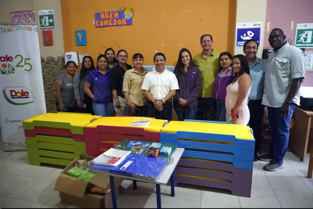 Fundación Dale entrega catres para mejorar el descanso en los CDI de Marcelino Maridueña
