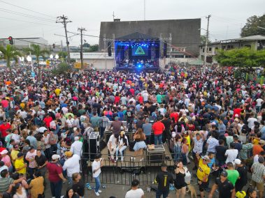 Marcelino Maridueña cerró sus Bodas de Perla con show artístico y público de toda la región