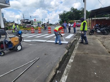 Señalización horizontal mejora el tránsito en Coronel Marcelino Maridueña