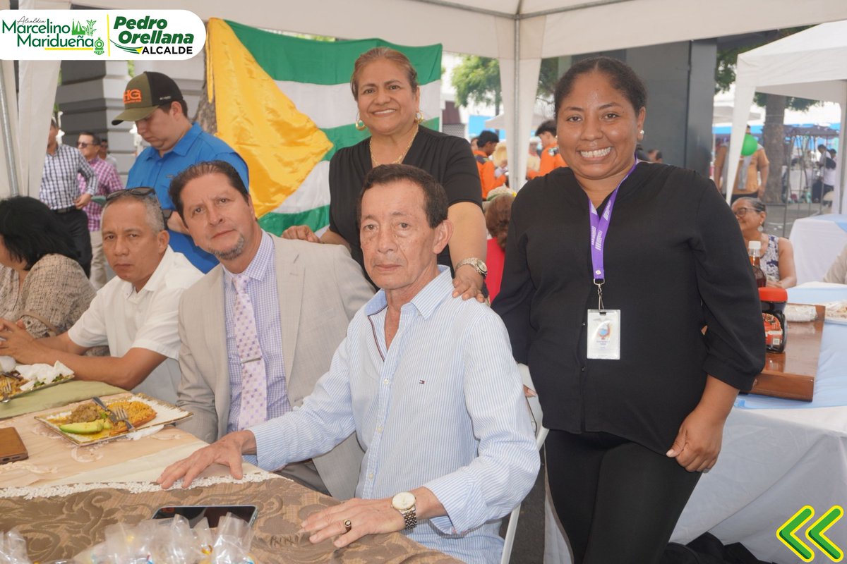 Actos oficiales celebran 204 años de Guayas en exteriores de la Gobernación