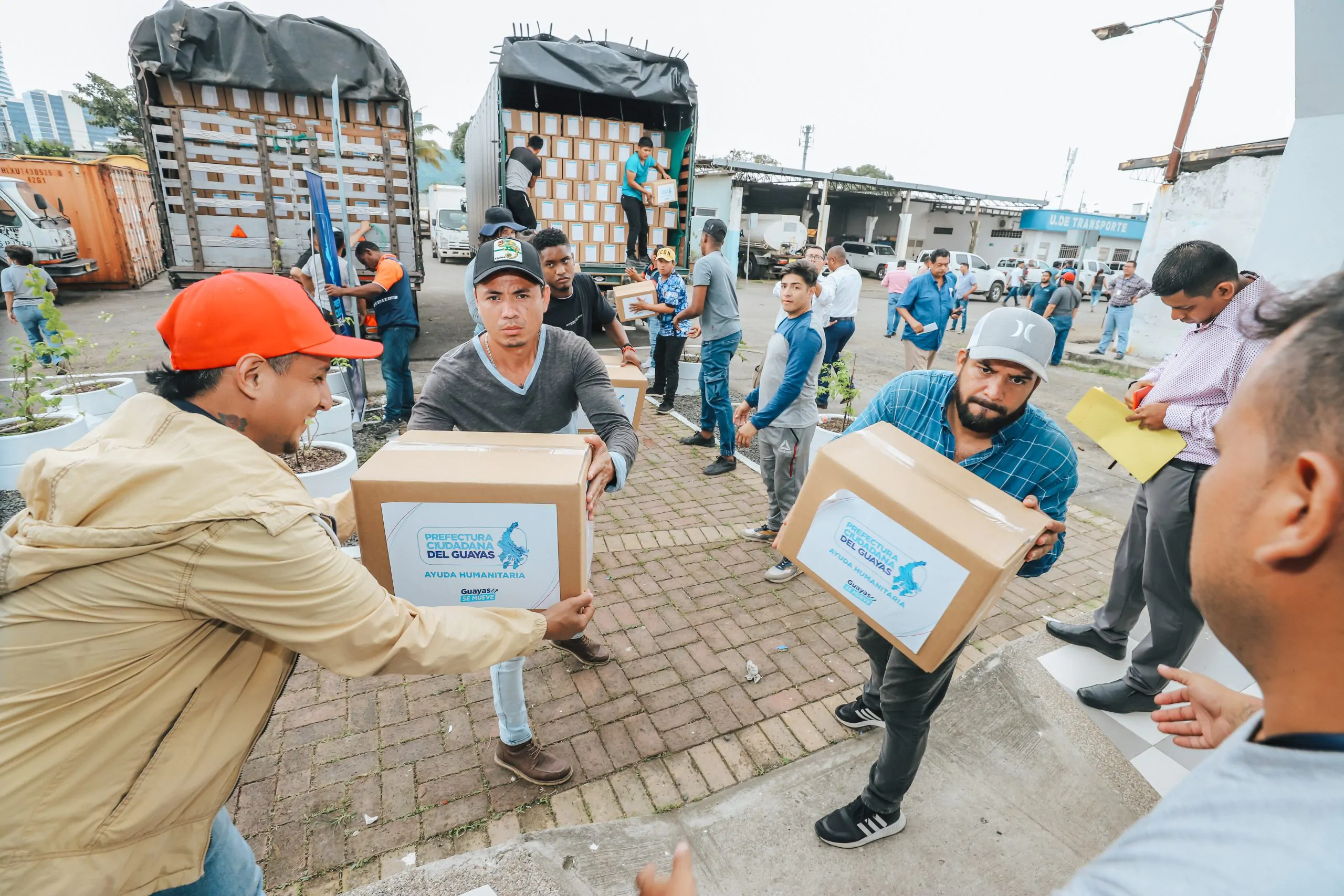 Prefectura del Guayas asegura 4 mil kits ante amenaza de El Niño